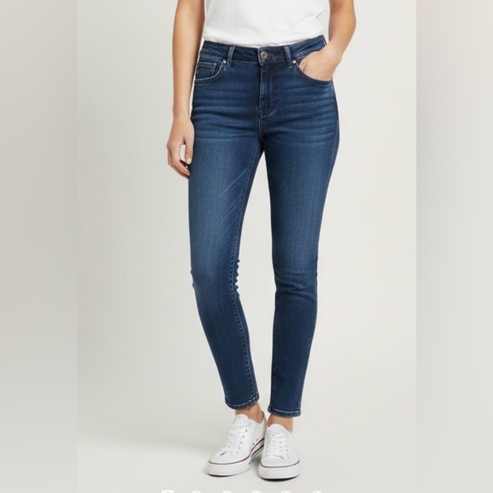 7 For All Mankind blue washed out jeans, skinny leg, size 27